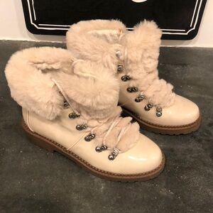 Portland Winter Boots Sz7 👢